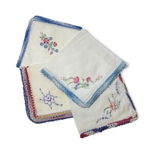 Vintage Floral Embroidered Handkerchief Set of 4